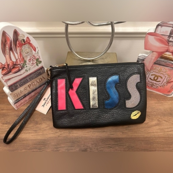 Juicy Couture Wristlet with Kiss - Picture 2 of 7